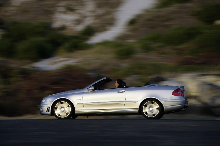  Mercedes-Benz CLK63 AMG Cabriolet 2007 года  (фото 5 из 16)